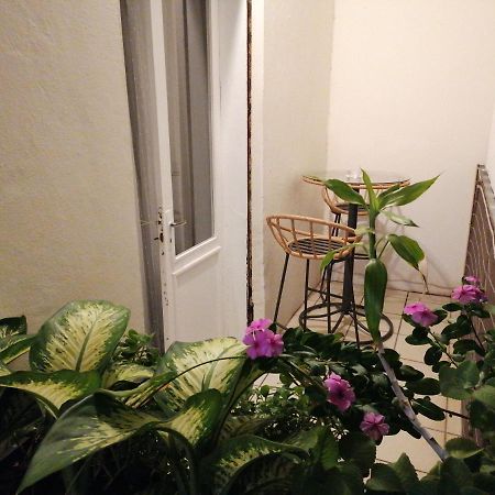 Jolie Chambre Climatisee Avec Balcon Chez L'Habitant Saint Pierre Exterior photo